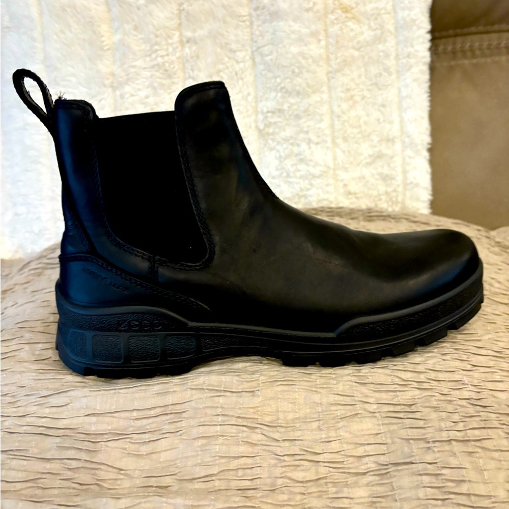 Ecco boots.  New, black leather pull on, size 40/9.5. Women’s.